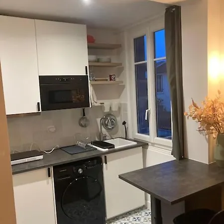 Apartamento Chez Guillaume Joli Studio, Rer Proche Château Et Direct Paris, Petite Cour Ensoleillée